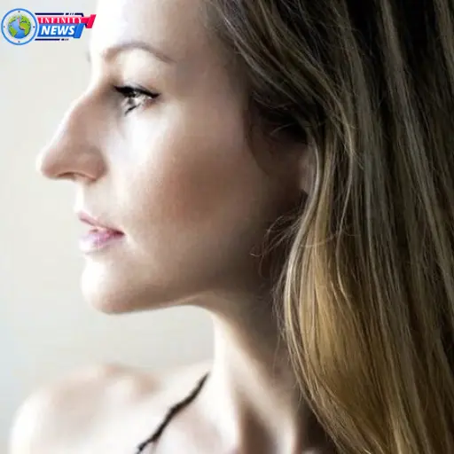 aquiline nose